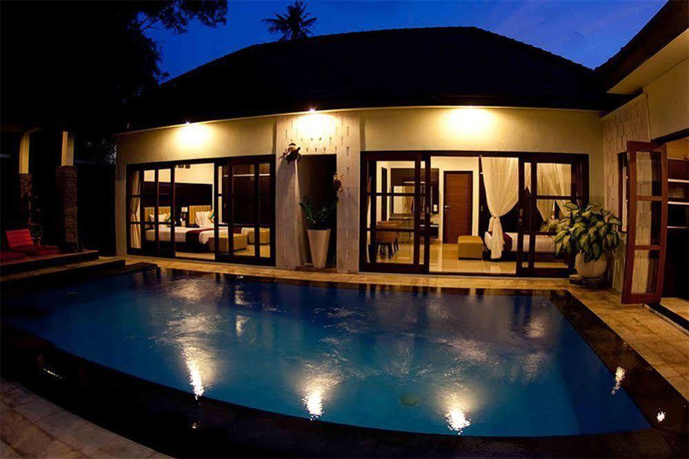 M Two Villas Seminyak Exterior photo