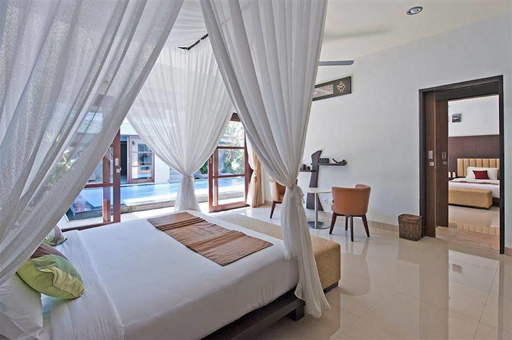 M Two Villas Seminyak Exterior photo