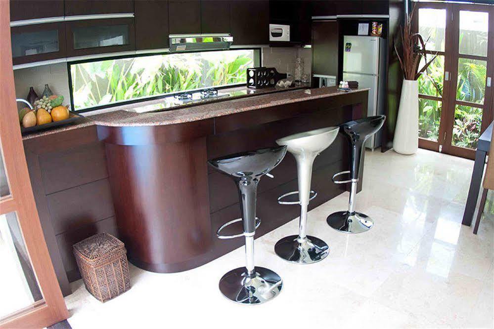 M Two Villas Seminyak Exterior photo