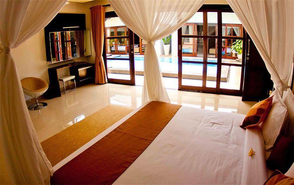 M Two Villas Seminyak Exterior photo