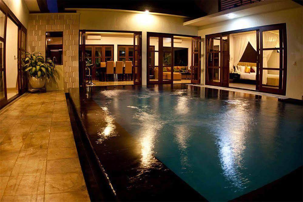 M Two Villas Seminyak Exterior photo