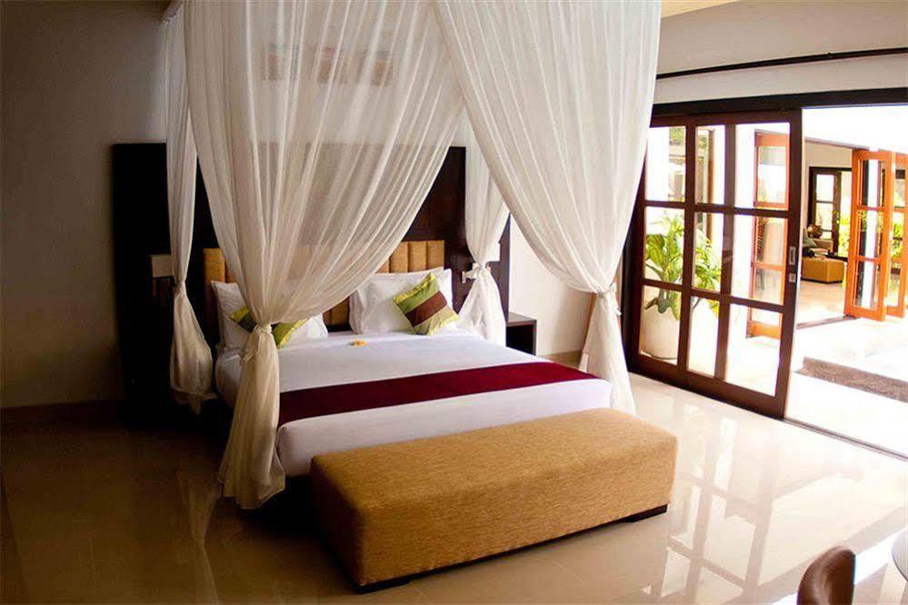 M Two Villas Seminyak Exterior photo